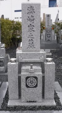 大阪市設三津屋霊園でお墓を建てさせていただきました（湊崎様）