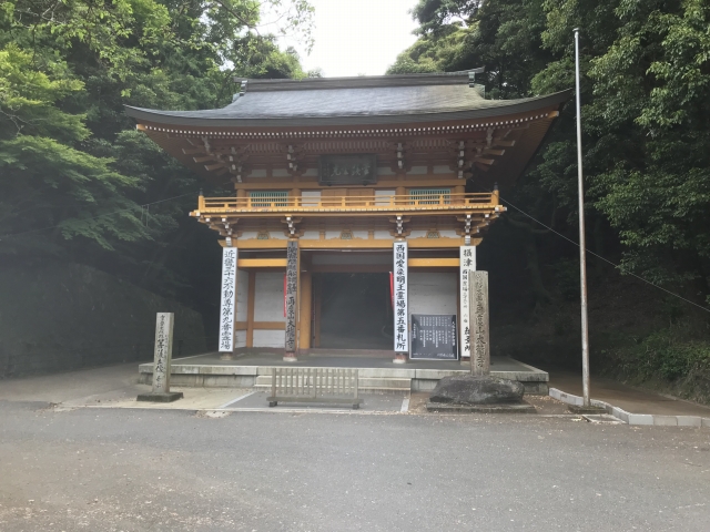 今日は神戸市中央区神戸港地方再度山にある大龍寺