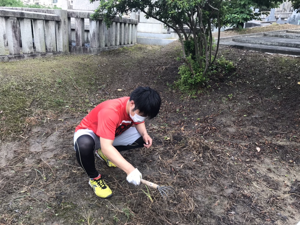 川西の火打墓地にて　草刈りがんばりました！