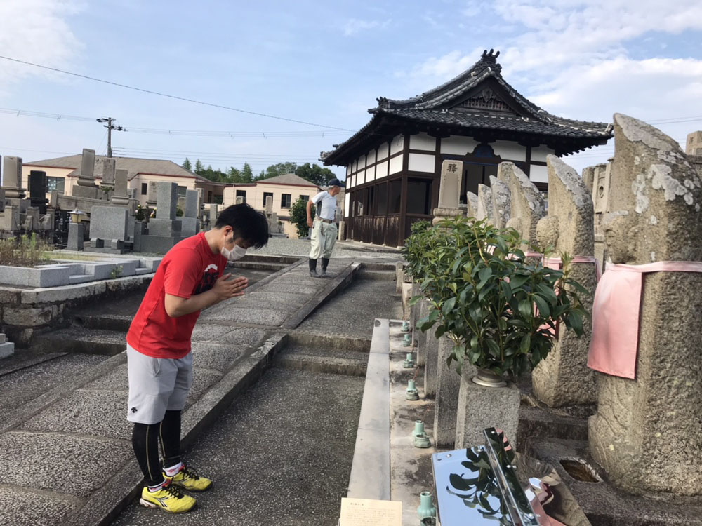 川西の火打墓地にて　草刈りがんばりました！