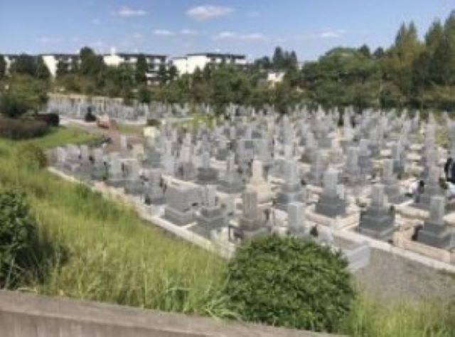 寝屋川市公園墓地（寝屋川市）
