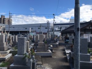 三島墓地（東大阪市）のお墓