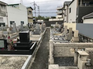 下田部墓地（高槻市）のお墓