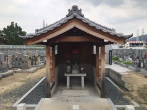 善根寺墓地（東大阪市）のお墓