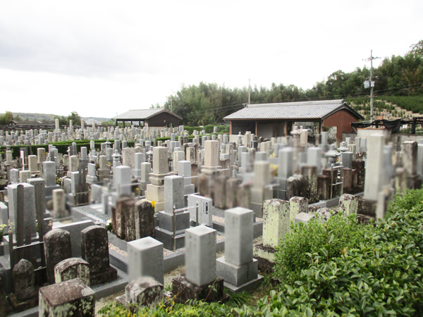 飯岡南原墓地（京都府京田辺市）