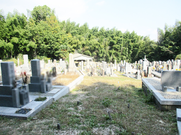 西八墓地（京都府京田辺市）