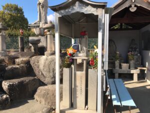 万願寺墓地（八尾市）のお墓