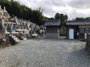 横小路墓地（東大阪市）のお墓