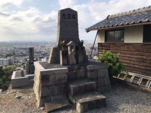 横小路墓地（東大阪市）のお墓