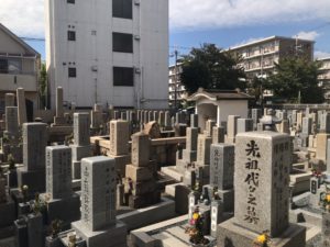 善念寺墓地（大東市）のお墓