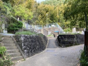 新池墓地（大東市）のお墓