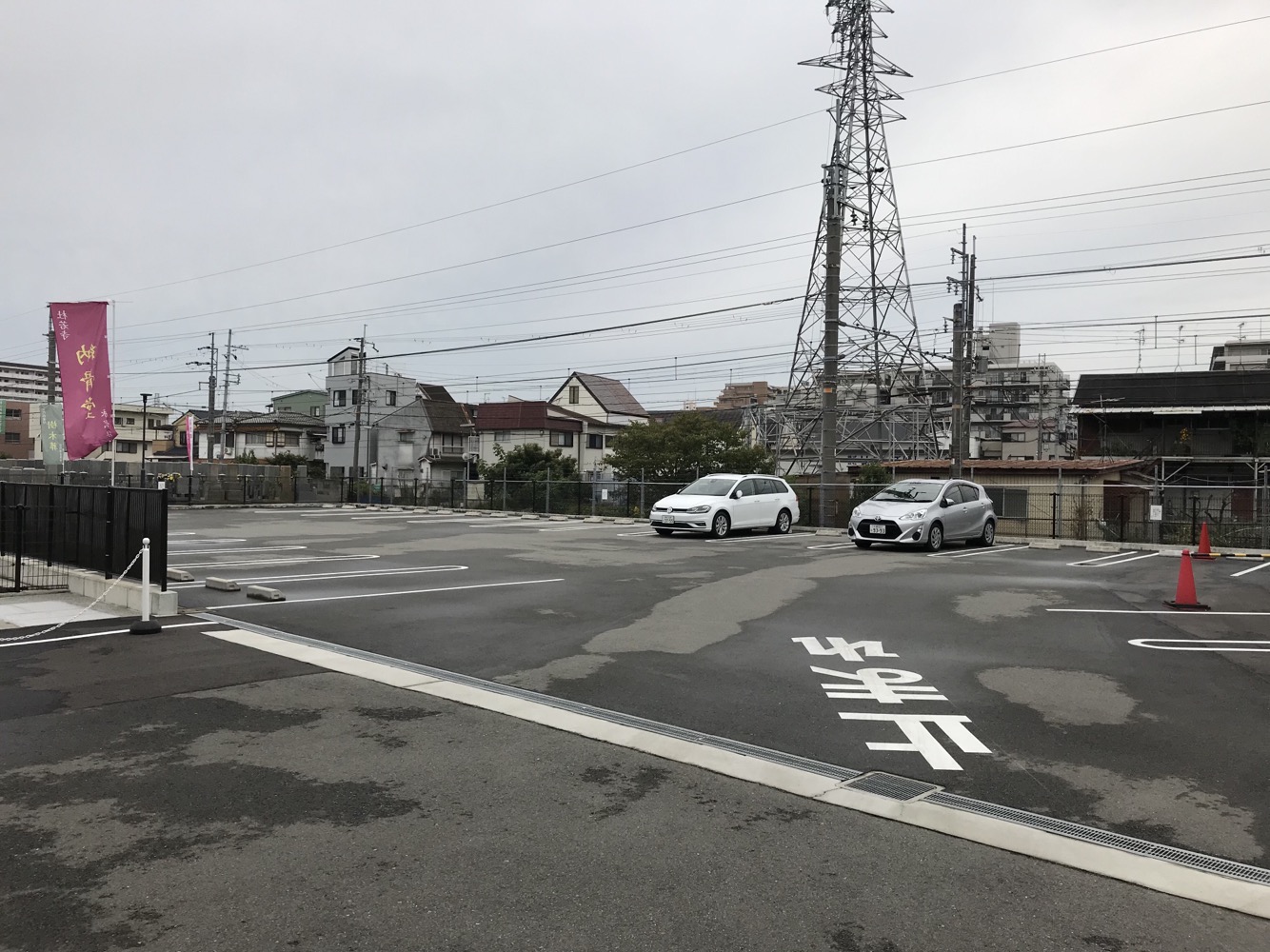 杜若寺（伊丹市）の駐車場