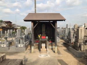 小寺墓地（堺市美原区）のお墓