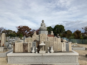 八田寺霊園（堺市西区）のお墓