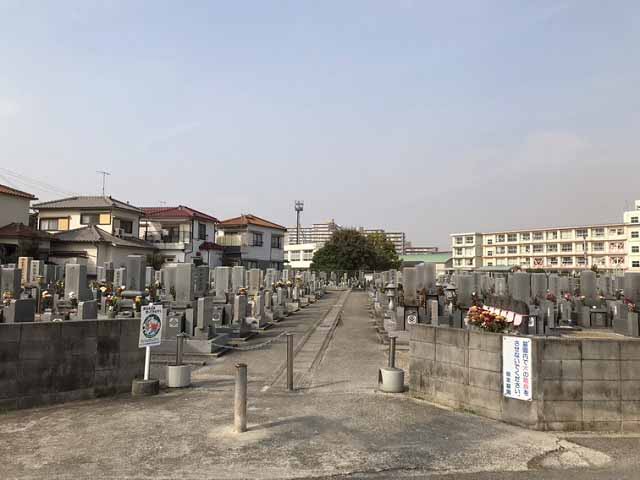 福里墓園（明石市）の墓地の様子