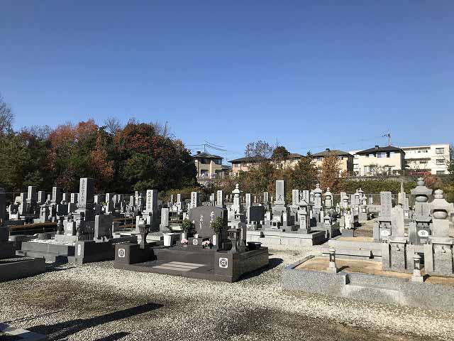 長命寺墓地（神戸市北区）の駐車場