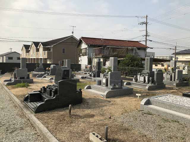 清水墓地（明石市）の墓地の様子
