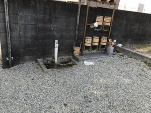 清水墓地（明石市）のお参り用具置き場