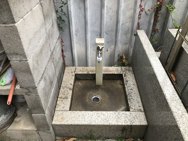 塩屋墓地（神戸市垂水区）の水場