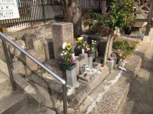 中垣内墓地（大東市）のお墓
