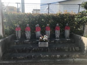 丑寅墓地（茨木市）のお墓