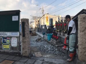 長田西河墓地にて、通路整備工事