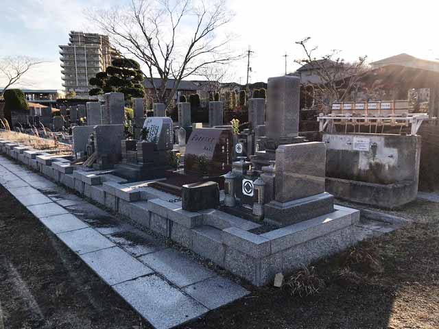 道場川原墓地（神戸市北区）の墓地の様子