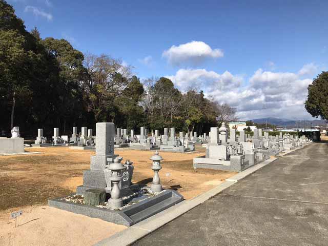 白龍院霊園（加西市）の墓地の様子