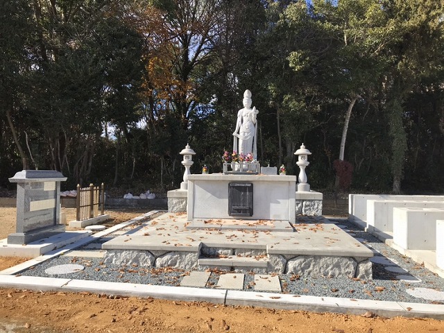 白龍院霊園（加西市）の合祀墓