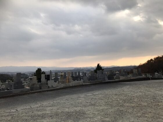 城ヶ丘墓地公園（三田市）の駐車場