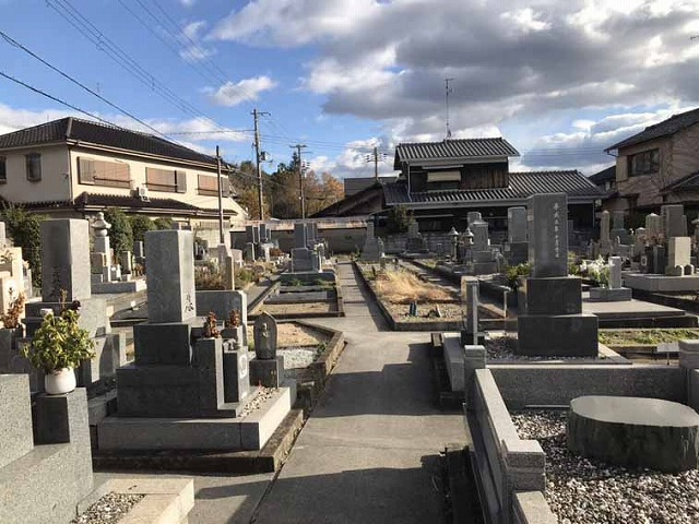 木村墓地（加古川市）の墓地の様子