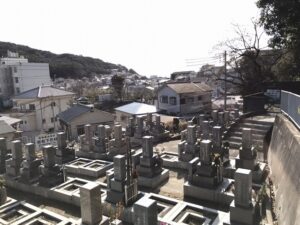 塩屋墓地（神戸市垂水区）で追加彫りの為お墓の確認に来ました。
