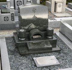 川西市公営霊園で文字の彫刻をさせていただきました（北村様）