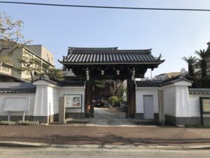 願成寺（神戸市兵庫区）の山門