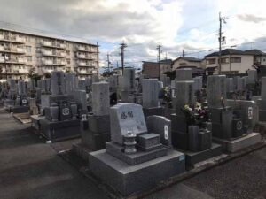 本荘墓地（加古郡播磨町）の墓地の様子