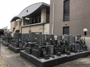 光明寺墓地（神戸市東灘区）の墓地の様子