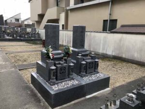 光明寺墓地（神戸市東灘区）の墓地の様子