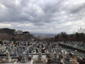 21.3.4_宝塚市営長尾山霊園にお墓の基礎工事の確認に来ました。