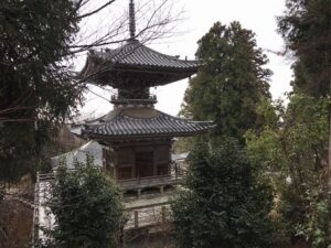 西宮市の鷲林寺さんで雨の納骨式。21.3.5