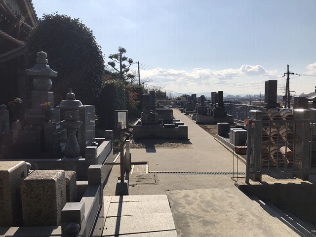 宝珠寺（神戸市西区）曹洞宗の墓地の様子