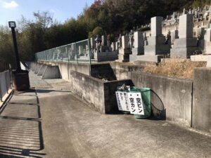 勝明寺墓地（神戸市西区）のゴミ箱