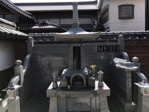 善通寺（尼崎市）の永代供養墓。駅から近くお参りしやすいです。