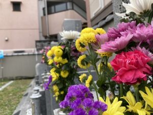 21.4.3_願成寺さん（神戸市兵庫区）で快晴の下、納骨式でした。