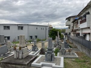 下井墓地（茨木市）のお墓