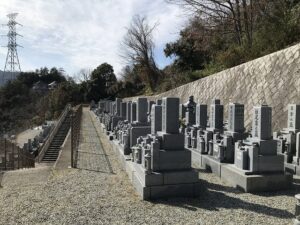 大林寺霊苑（宝塚市）の墓地の様子