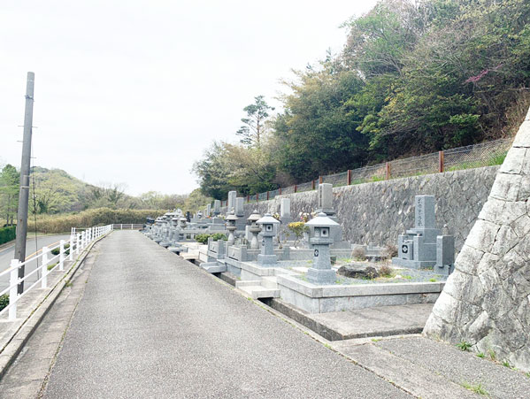 鵯越墓園の新参道地区へのアクセス