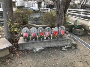 小浜共同墓地（宝塚市）の六地蔵さん