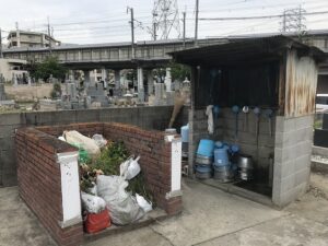 食満墓地（尼崎市）のお墓