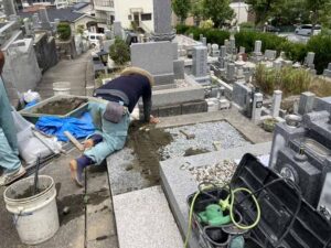 乙木墓地（神戸市垂水区）で巻石の工事でした。