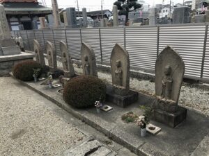 猪名寺共同墓地のお墓